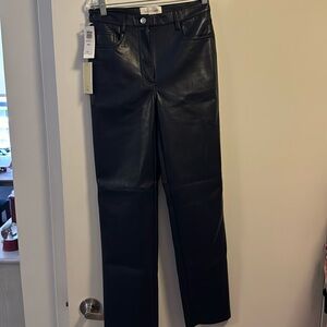 Aritzia the Melinda high rise straight leg dark navy pants size 4